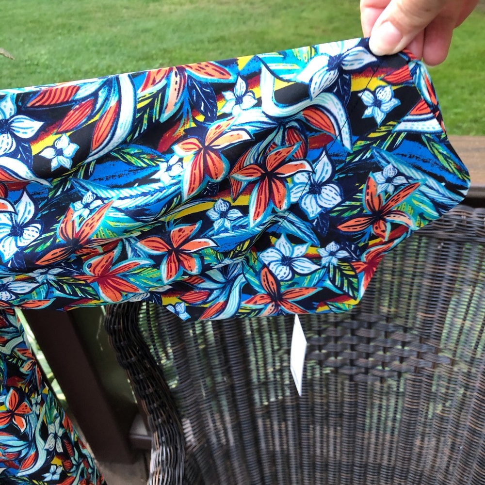 ๐บ Mid-Length Floral Topper ๐บ - Picture 4 of 10